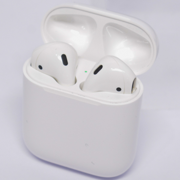 【送料無料】Apple AirPods MMEF2J/A 新品未開封ヘッドフォン/イヤフォン