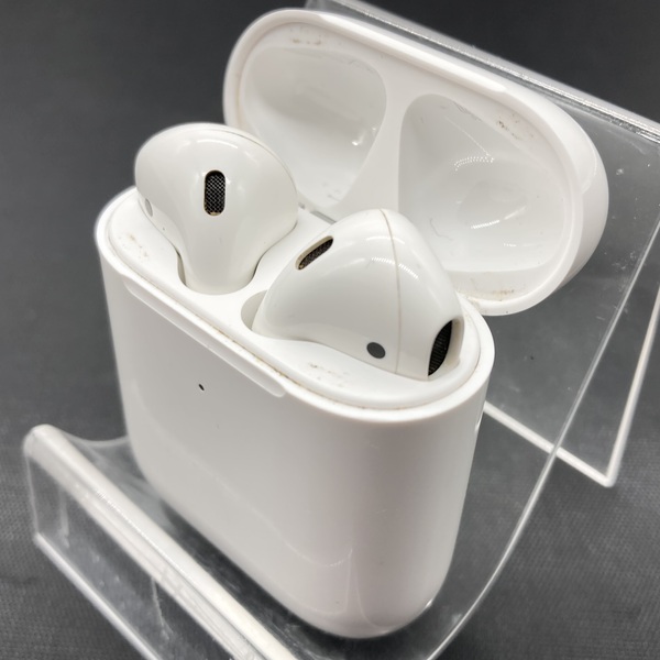 Apple アップル 【中古】AirPods with Wireless Charging Case MRXJ2J