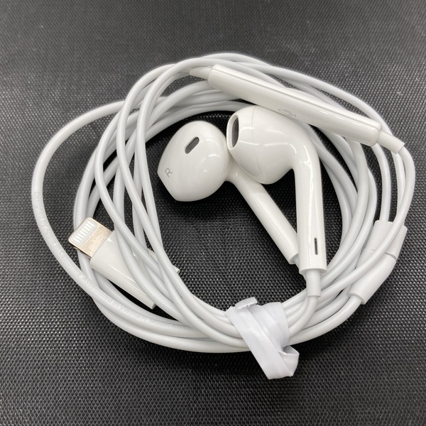 Apple アップル 【中古】EarPods with Lightning Connector【仙台 ...