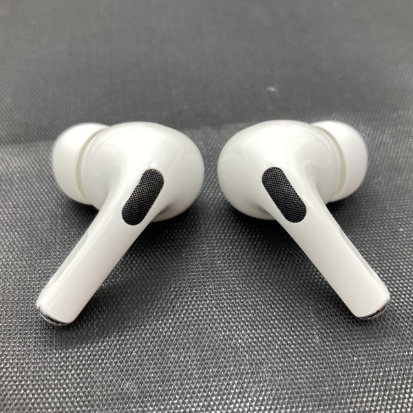 Apple アップル 【中古】AirPods Pro (第2世代) MQD83J/A【秋葉原