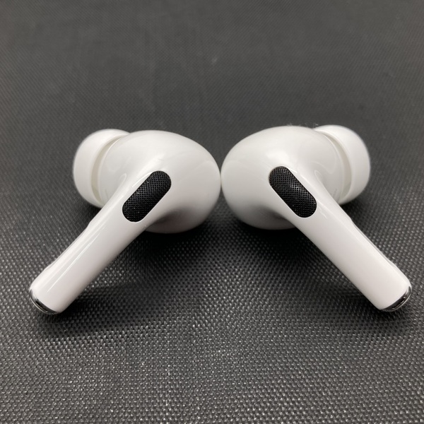 AirPods Pro 第2世代 MagSafe充電ケース (USB-C) 付き MTJV3J/A