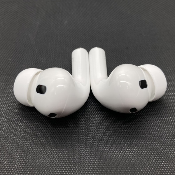 AirPods Pro 第2世代 MagSafe充電ケース (USB-C) 付き MTJV3J/A