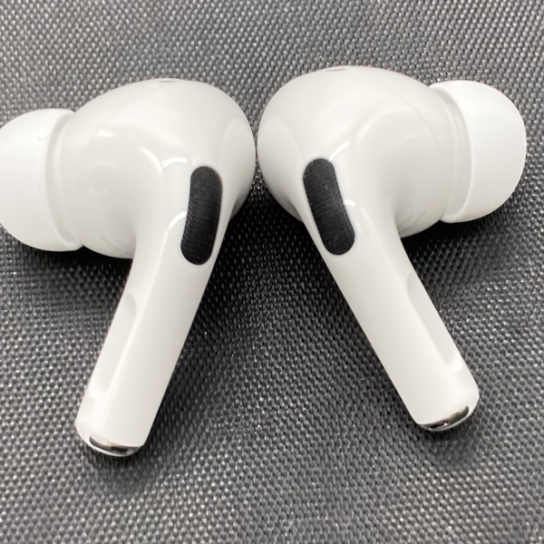 AirPods Pro 第2世代 MagSafe充電ケース (USB-C) 付き MTJV3J/A