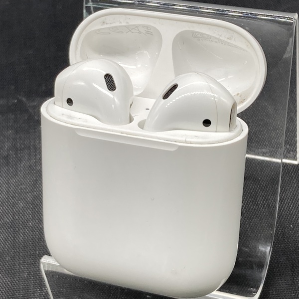 Apple アップル 【中古】AirPods with Charging Case MV7N2J/A【日本橋