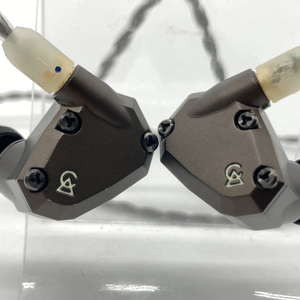 Campfire Audio キャンプファイヤー オーディオ 【中古】Holocene