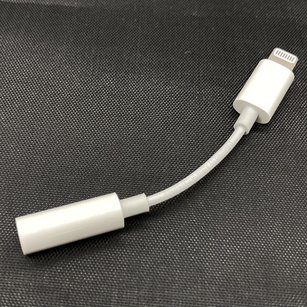 Apple アップル 【中古】Lightning - 3.5 mmヘッドフォン