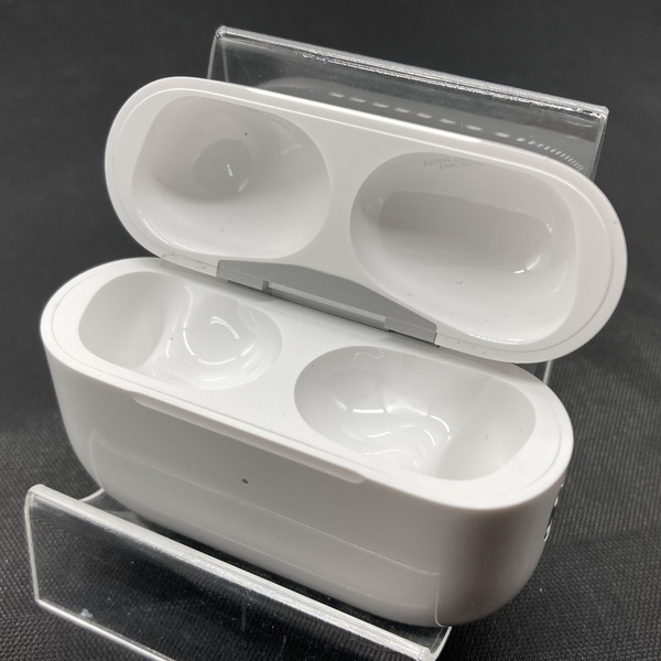 Apple アップル 【中古】AirPods Pro (第2世代) 充電ケース (Lightning ...