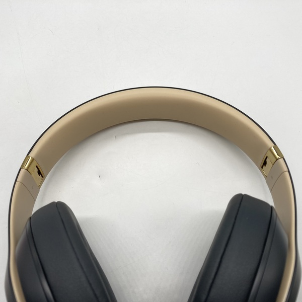 Beats Studio3 狭 Wireless シャドーグレー