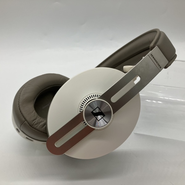 SENNHEISER ゼンハイザー 【中古】MOMENTUM Wireless ノイズキャンセルヘッドホン Sandy White 【M3AEBTXL  SANDY WHITE】【秋葉原】 / e☆イヤホン