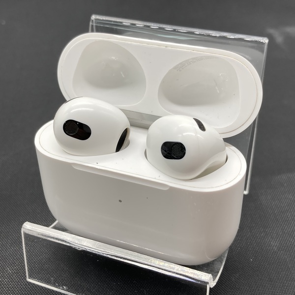 Apple アップル 【中古】Airpods MME73J/A 3rd Generation【日本橋】 / e☆イヤホン