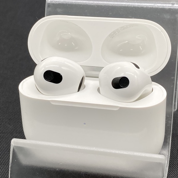 Apple アップル 【中古】Airpods MME73J/A 3rd Generation【秋葉原】 / e☆イヤホン